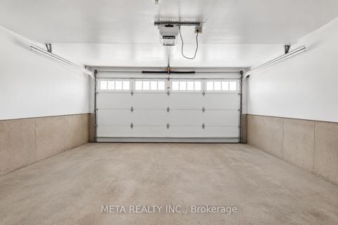 Photo 30 at 25 Crispin Court, Buttonville, Markham