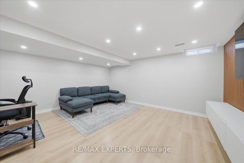 Photo 41 at 30 Zenith Avenue, Kleinburg, Vaughan