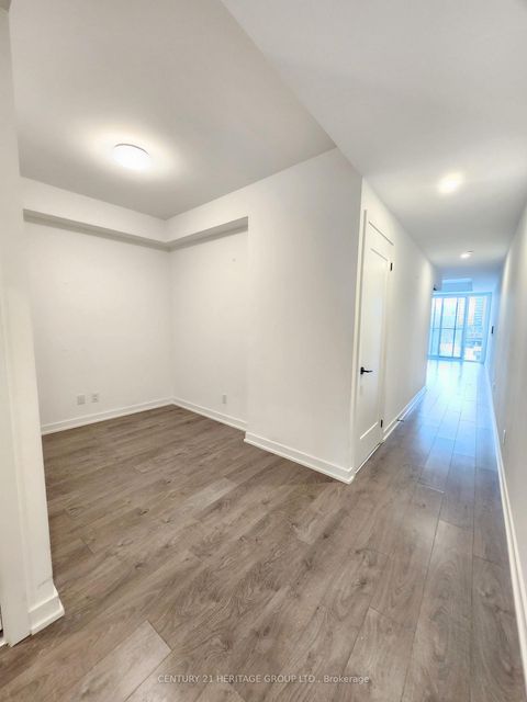 Photo 5 at 619 - 5 Defries Street, Regent Park, Toronto