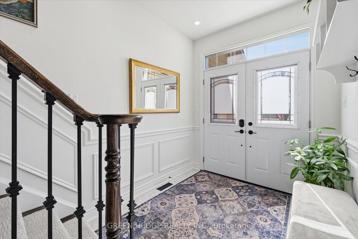 Photo 3 at 5 - 4360 Millcroft Park Drive, Rose, Burlington