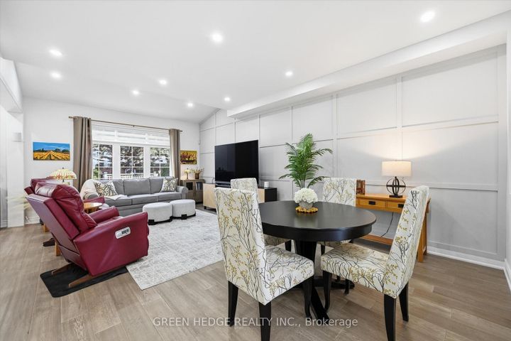 Photo 4 at 5 - 4360 Millcroft Park Drive, Rose, Burlington