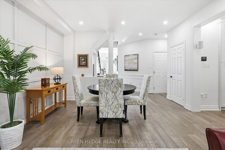 Photo 6 at 5 - 4360 Millcroft Park Drive, Rose, Burlington