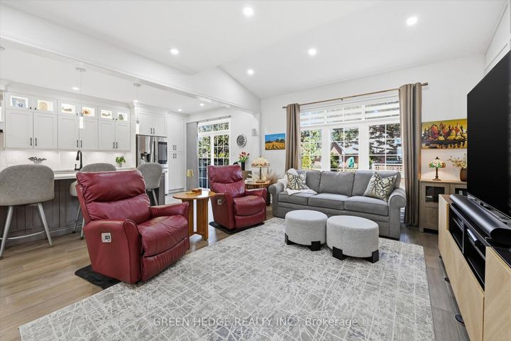 Photo 8 at 5 - 4360 Millcroft Park Drive, Rose, Burlington