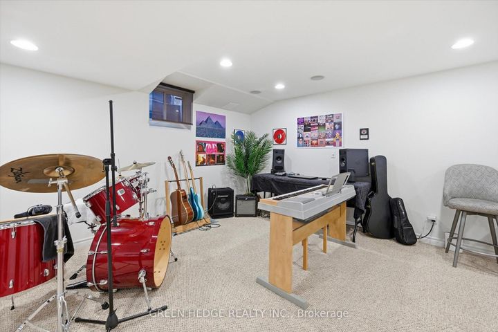 Photo 42 at 5 - 4360 Millcroft Park Drive, Rose, Burlington