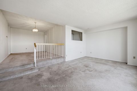 Photo 6 at 1204 - 1338 York Mills Road, Donalda, Toronto