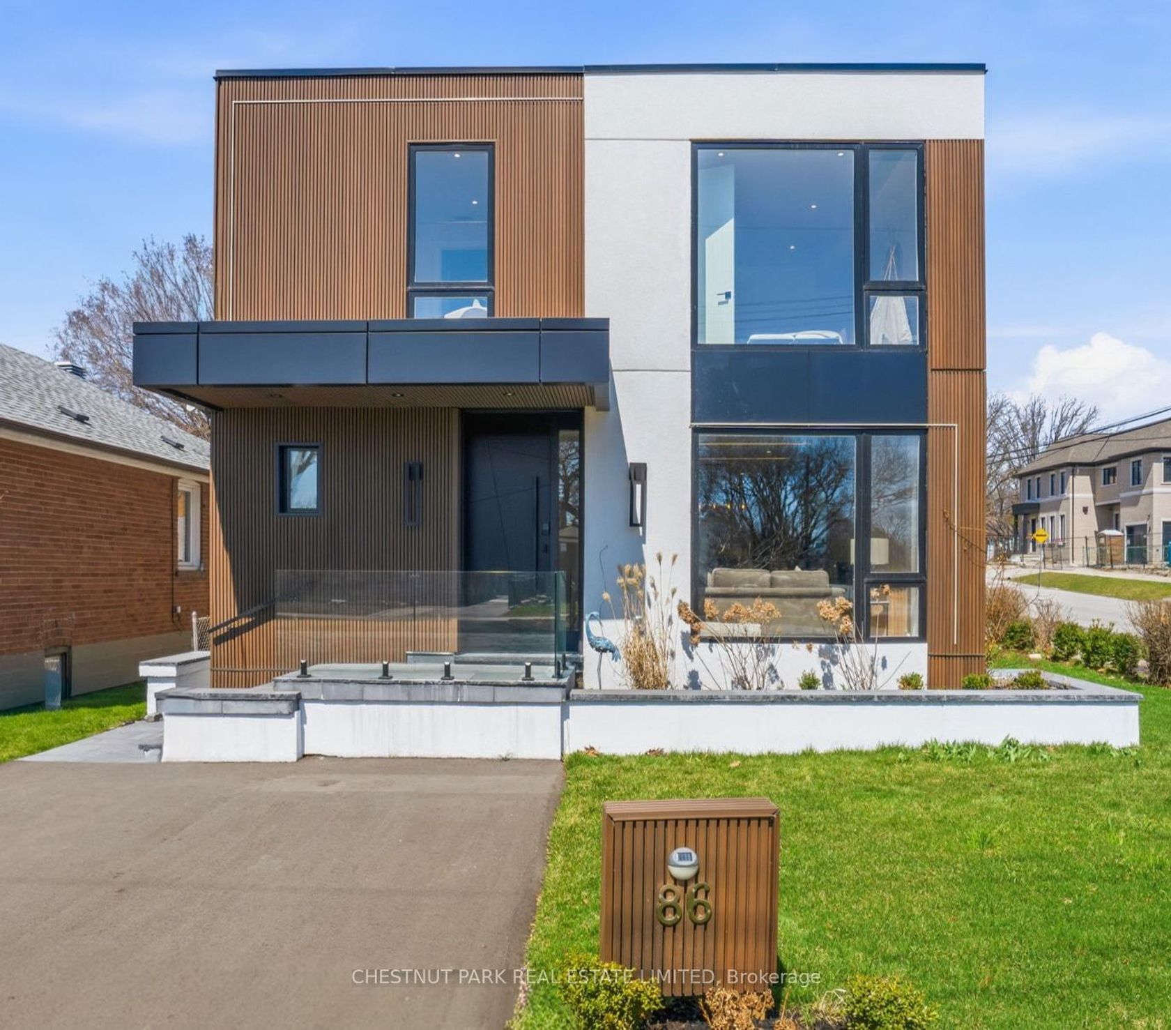 86 Edgecroft Road, Queensway, Toronto 