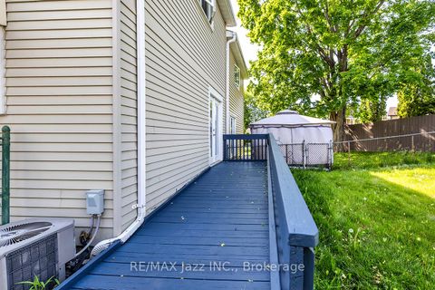 Photo 29 at 810 Kilkenny Court, Vanier, Oshawa