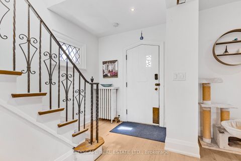 Photo 3 at 555 Castlefield Avenue, Forest Hill North, Toronto