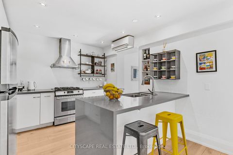 Photo 7 at 555 Castlefield Avenue, Forest Hill North, Toronto