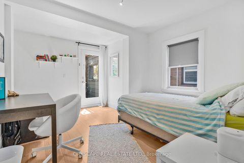Photo 26 at 555 Castlefield Avenue, Forest Hill North, Toronto
