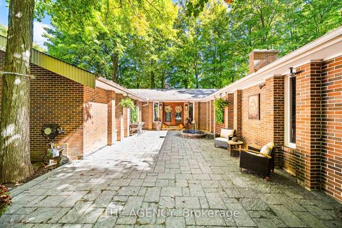 Photo 4 at 23 Cedarwood Crescent, Nobleton, King