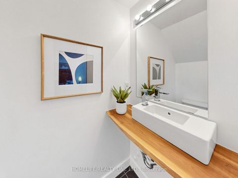 Photo 17 at 913 - 77 Lombard Street, Yonge Corridor, Toronto
