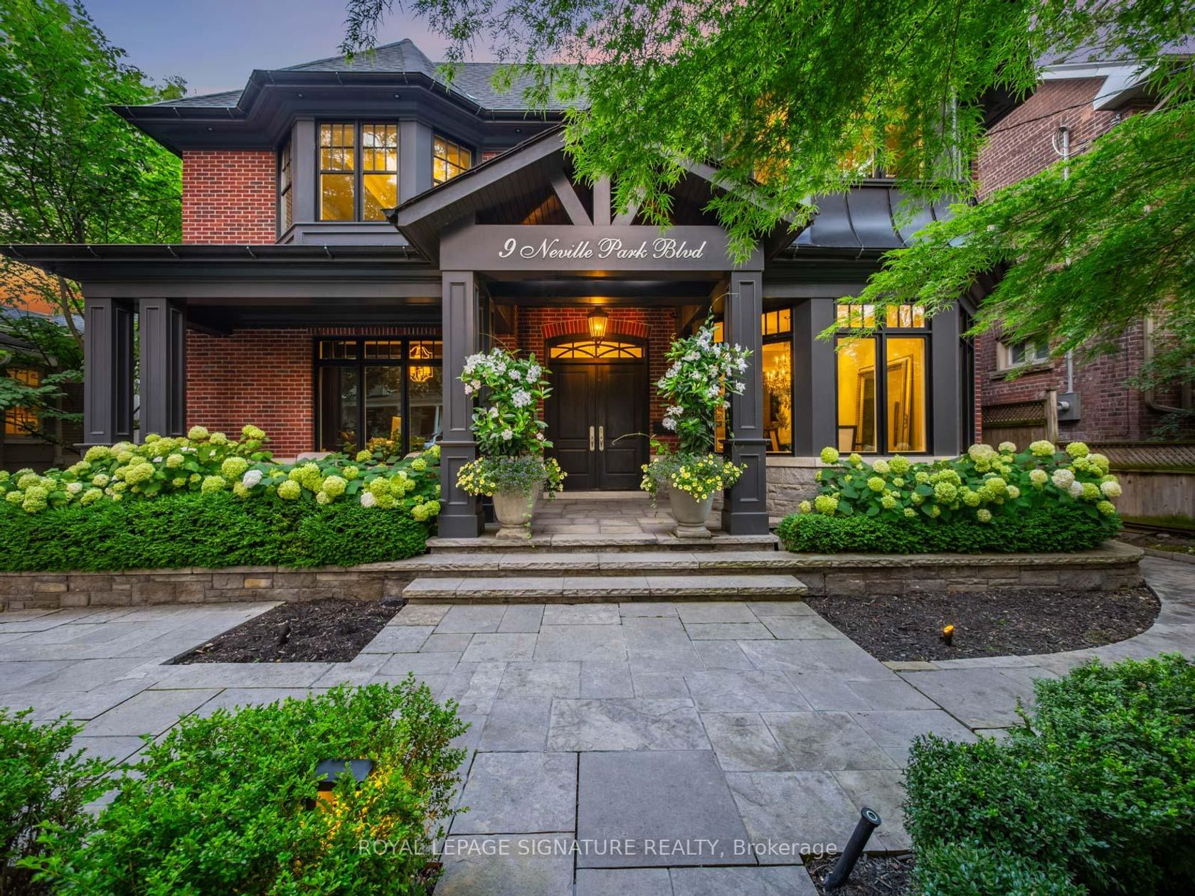 9 Neville Park Boulevard, The Beaches, Toronto photo 3