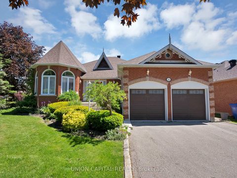 Photo 1 at 40 Sisman Avenue, Aurora Highlands, Aurora