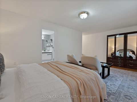 Photo 25 at 40 Sisman Avenue, Aurora Highlands, Aurora