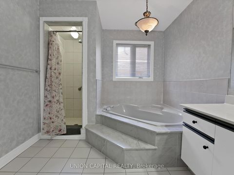 Photo 27 at 40 Sisman Avenue, Aurora Highlands, Aurora