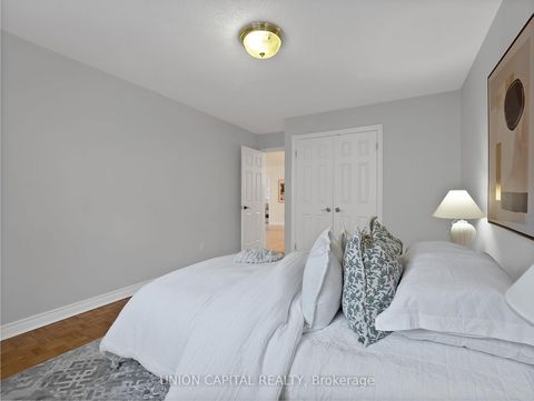 Photo 30 at 40 Sisman Avenue, Aurora Highlands, Aurora