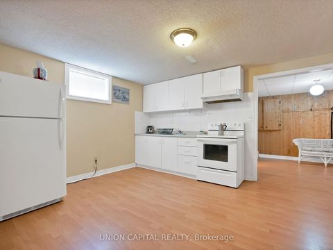 Photo 40 at 40 Sisman Avenue, Aurora Highlands, Aurora