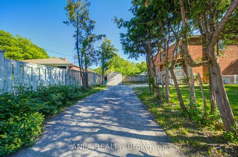 Photo 47 at 222 Elka Drive, Crosby, Richmond Hill
