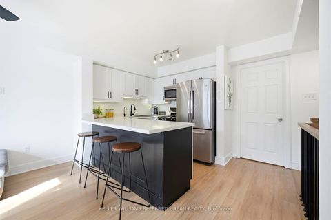Photo 4 at 2020 - 125 George Appleton Way, CFB, Toronto