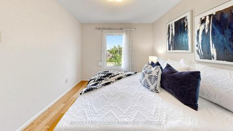 Photo 23 at 140 Goldhawk Trail, Milliken, Toronto