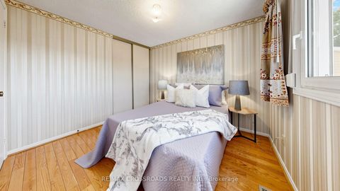 Photo 25 at 140 Goldhawk Trail, Milliken, Toronto