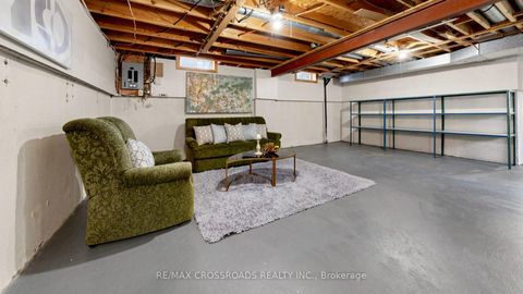 Photo 30 at 140 Goldhawk Trail, Milliken, Toronto