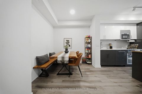 Photo 4 at 515 - 840 St Clair Avenue W, Oakwood Village, Toronto