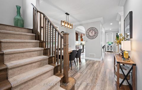 Photo 5 at 283 Kirkvalley Crescent, Bayview Wellington, Aurora