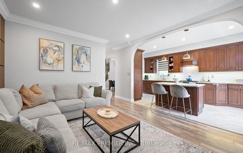 Photo 10 at 283 Kirkvalley Crescent, Bayview Wellington, Aurora