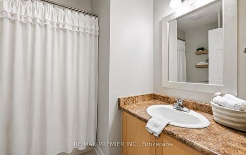 Photo 16 at 283 Kirkvalley Crescent, Bayview Wellington, Aurora