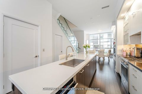 Photo 6 at TH05 - 101 Erskine Avenue, Mount Pleasant West, Toronto