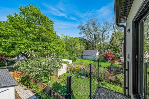 Photo 23 at 39 Coleridge Avenue, Lumsden, Toronto