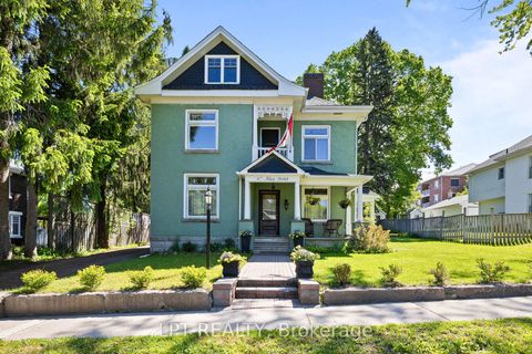 Photo 3 at 47 Alice Street, Mt Albert, East Gwillimbury