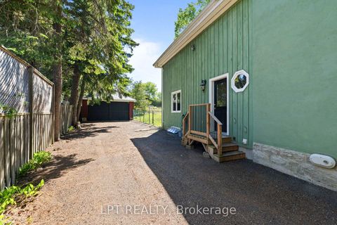Photo 8 at 47 Alice Street, Mt Albert, East Gwillimbury