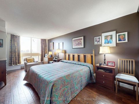Photo 15 at 1208 - 5 Kenneth Avenue, Willowdale East, Toronto