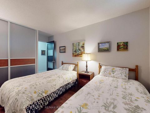 Photo 20 at 1208 - 5 Kenneth Avenue, Willowdale East, Toronto