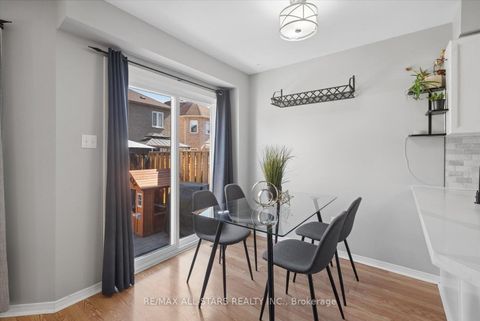 Photo 10 at 35 Glasgow Crescent, Keswick South, Georgina