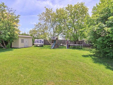 Photo 17 at 9 Riverglen Drive, Keswick South, Georgina