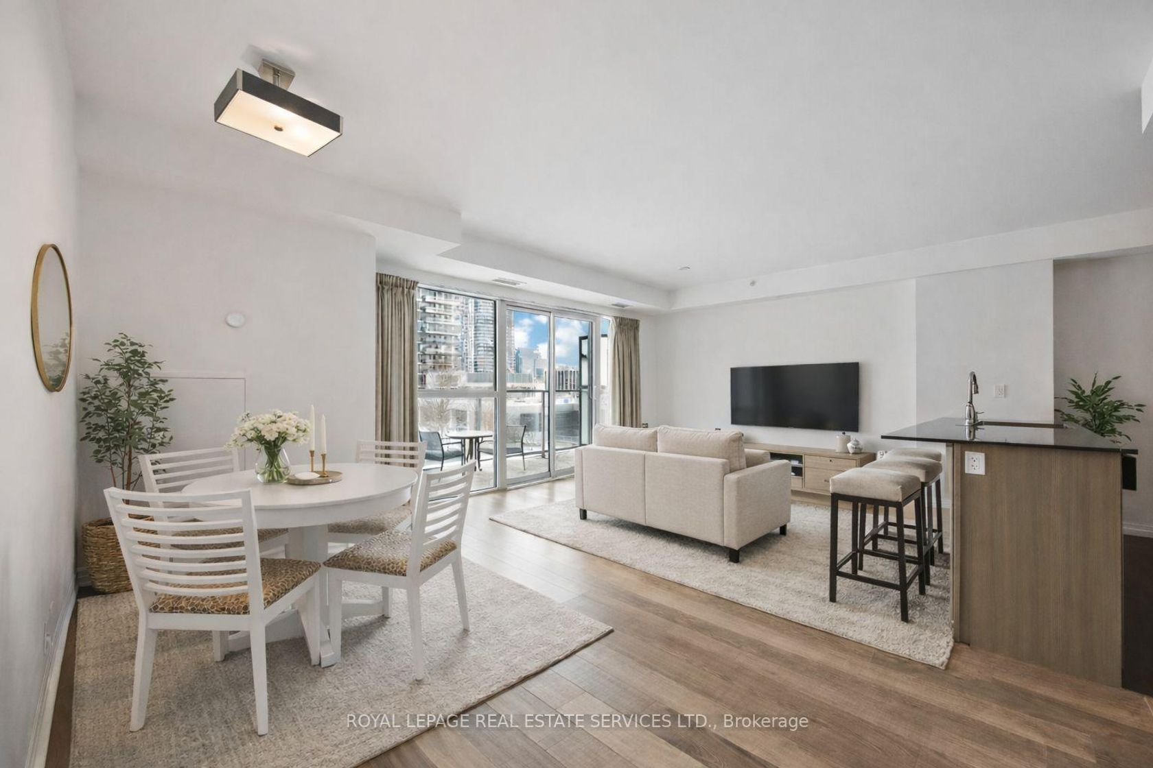 306 - 275 Yorkland Road, Henry Farm, Toronto photo number 2