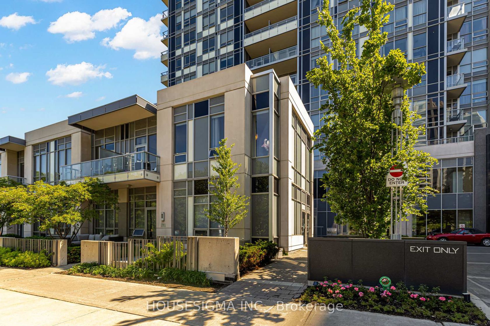 230 - 120 Harrison Garden Boulevard, Willowdale East, Toronto photo number 2