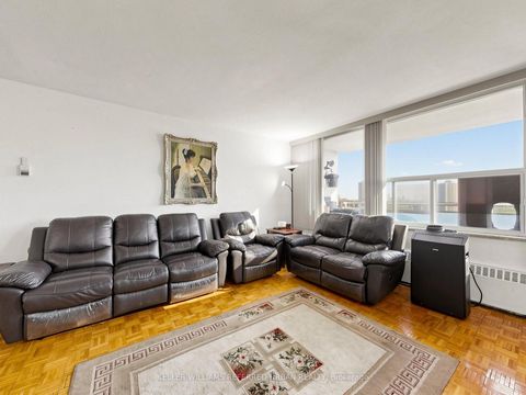 Photo 6 at 1111 - 10 Parkway Forest Drive, Henry Farm, Toronto