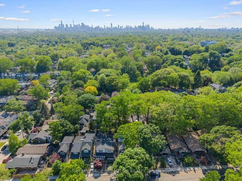 Photo 38 at 82 Glenmount Park Road, Danforth, Toronto