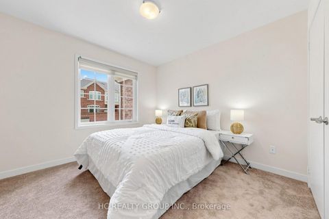 Photo 20 at 4 Sand Hill Mews, Patterson, Vaughan