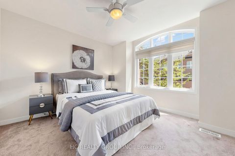 Photo 22 at 4 Sand Hill Mews, Patterson, Vaughan