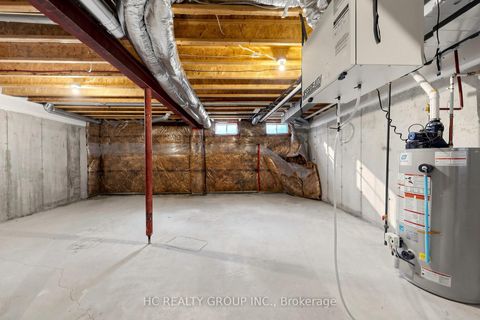 Photo 26 at 4 Sand Hill Mews, Patterson, Vaughan