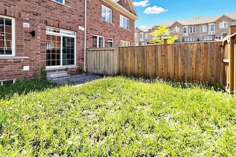 Photo 29 at 4 Sand Hill Mews, Patterson, Vaughan