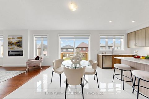 Photo 10 at 79 Silk Twist Drive, Holland Landing, East Gwillimbury