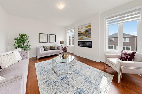 Photo 16 at 79 Silk Twist Drive, Holland Landing, East Gwillimbury
