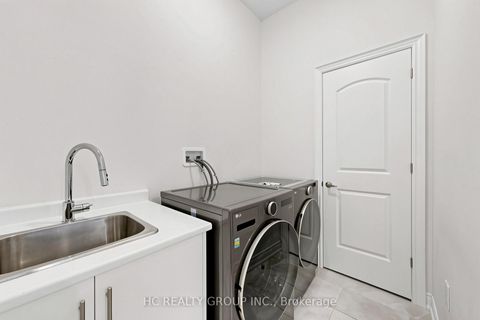 Photo 19 at 79 Silk Twist Drive, Holland Landing, East Gwillimbury